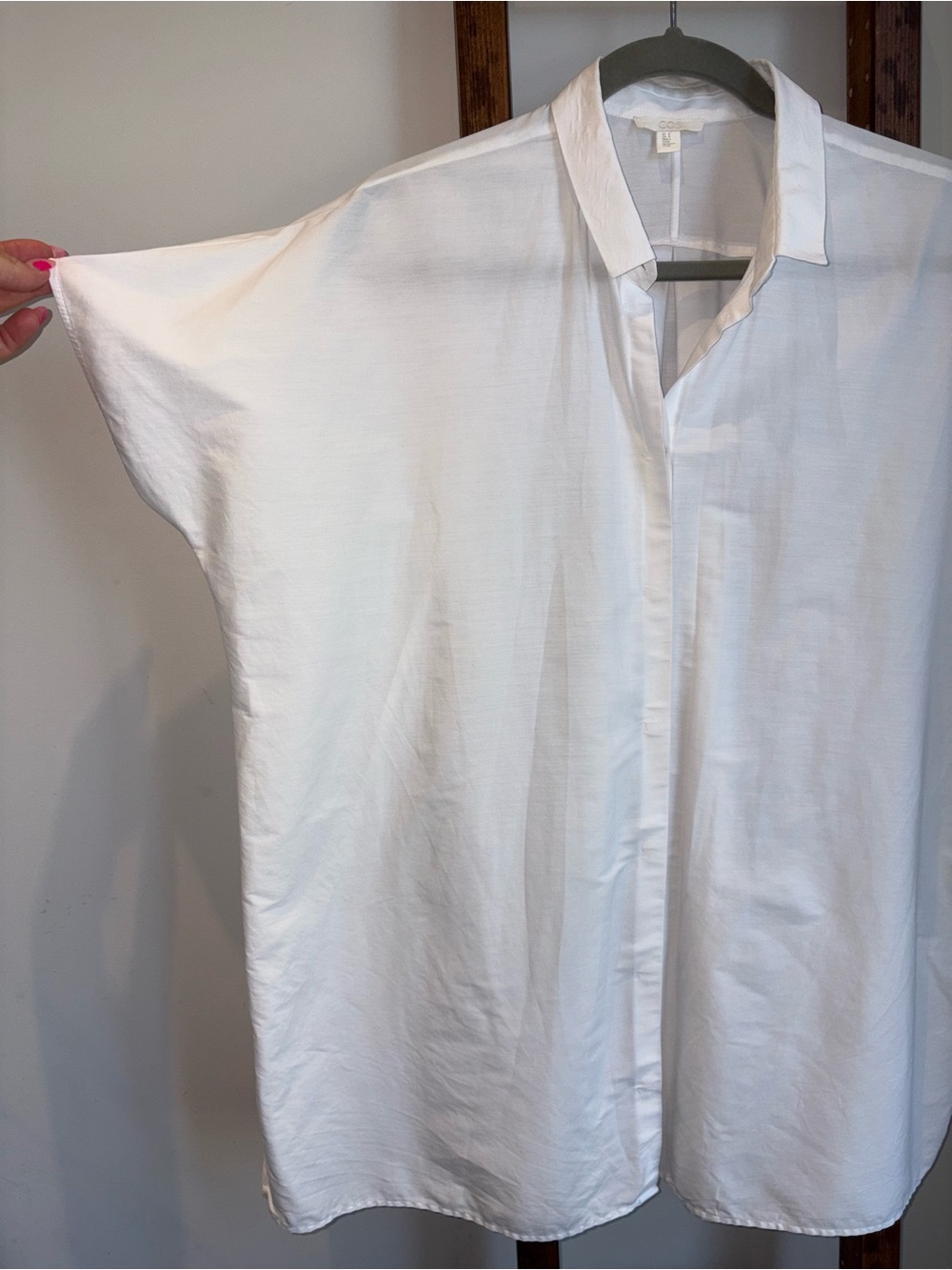 COS Lightweight White Blouse Size 8 Minimalist Boxy Short Sleeve Dolman Top Chic